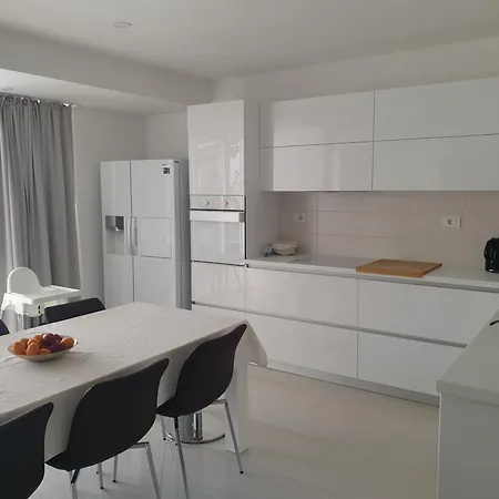 Bella Villa